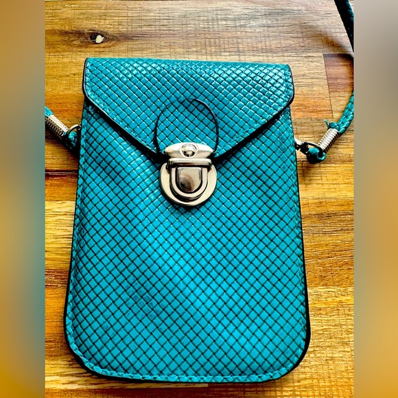 NWOT - Teal small crossbody bag - Picture 4 of 4